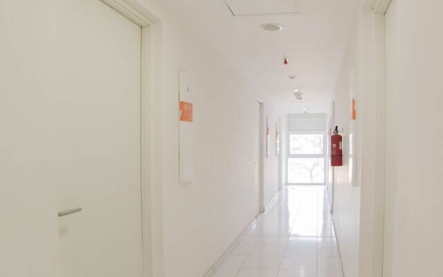 OYO 1242 Aeropolis Apartment