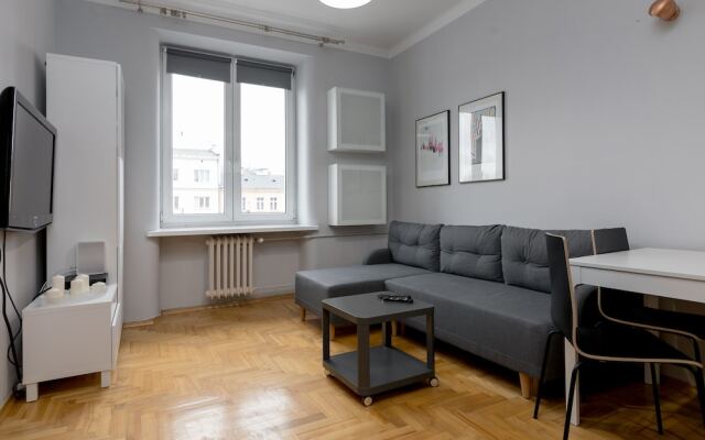 Grojecka Stara Ochota Apartment