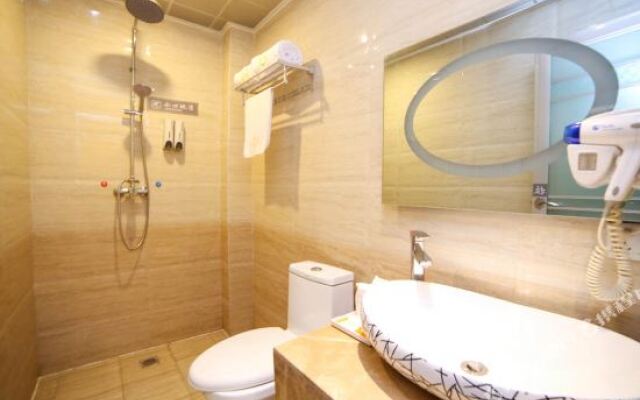 Chenxing Hotel (Yichang Zhongnan Road Baotahe Branch)