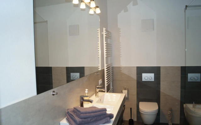 Loft Style 3 Room Apartment + terrace