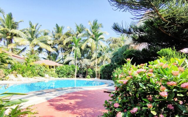 Coconut Grove Beach Resort