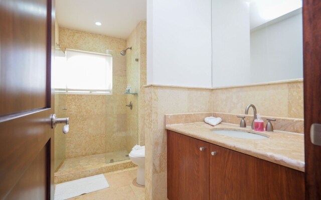 Acqua Residences