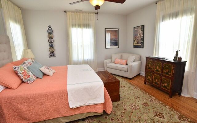 Alyssa House Bed & Breakfast