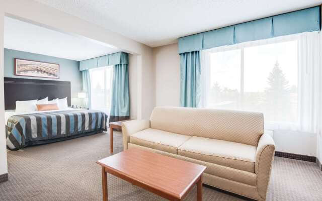 Wingate by Wyndham Gillette