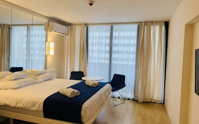 Royal Sea Breeze Apartment