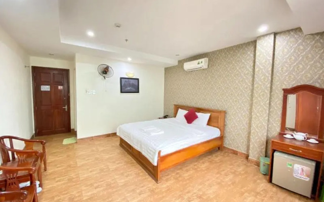 Minh Nhu Hotel by ZUZU