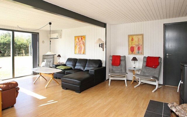 Quaint Holiday Home in Farsø With Indoor Whirlpool