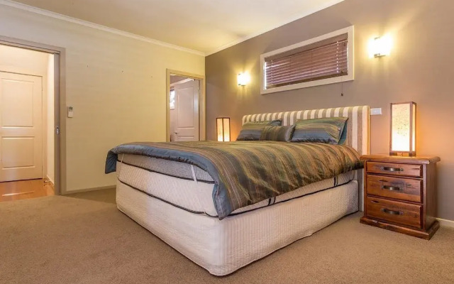 Broadwater By The Beach - With Heated Outdoor Spa