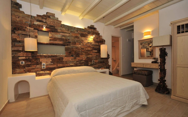 Villa Isabella Studios & Suites