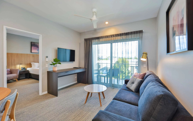 Best Western Plus North Lakes Hotel
