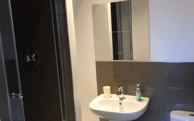 33 Bittern House (apartment)