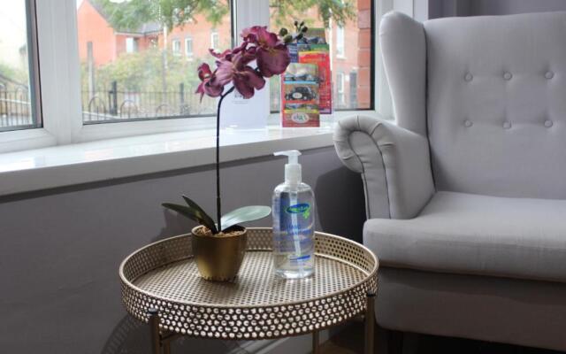 Anjore House - Modern Serviced Apartment in Belfast