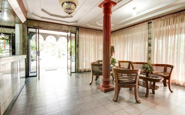 SPOT ON 2690 Hotel Tampan
