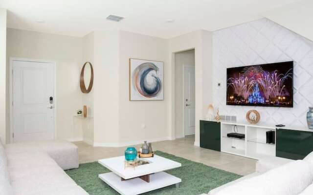 7316 Luxury Home 5BD Near Disney