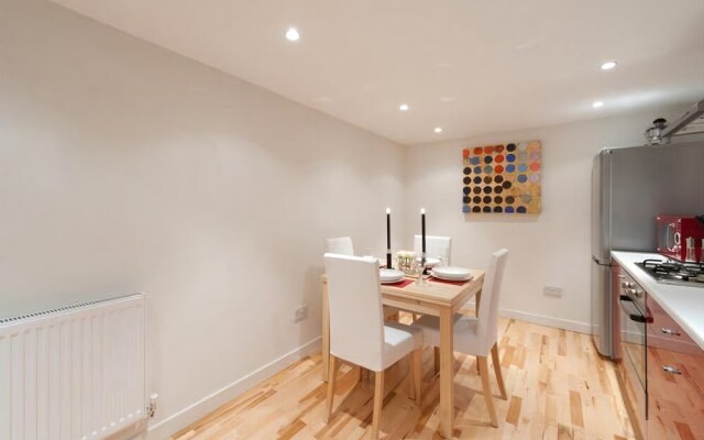Henderson Street Apartment