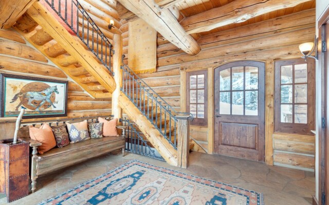 Hilltop Hideaway by Exceptional Stays