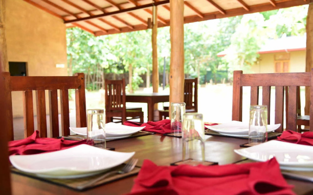 Indika Lake Resort