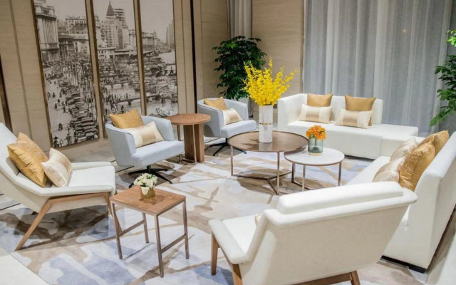 Yitel Collection (Shanghai Qiantan Sanlin world Creative Park) Road)