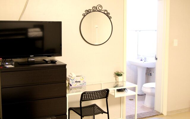 Jenna Suite Gangnam Garosu-gil