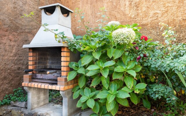 HomeLike Charming Rustic House El Pinar