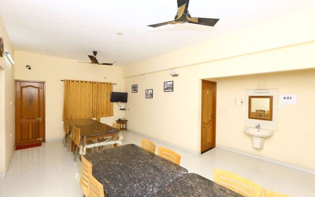 OYO 2612 Hotel Fiesta House