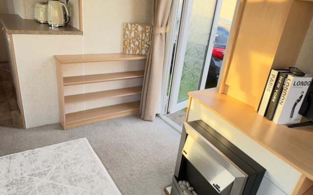 Impeccable 2-bed Static Caravan in Morecambe