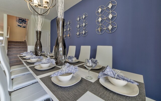 Tr_531r Champions 8 Bedroom Home