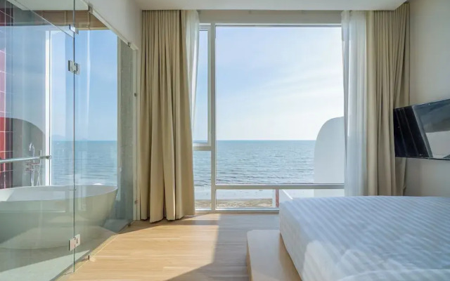 Aadhitiya Private Pool Villas