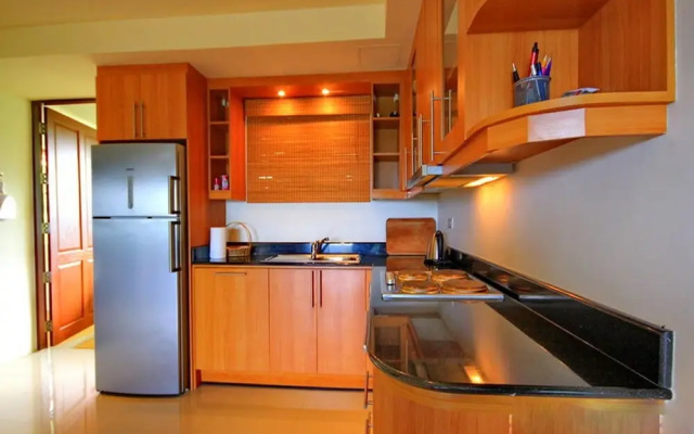Sea Ridge Penthouse by A&A
