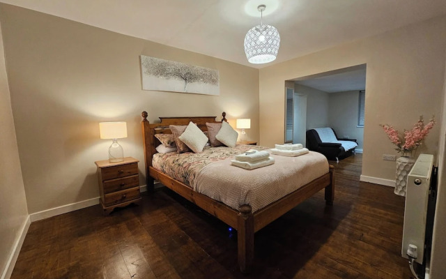 Seaside Bliss Retreat - 5 Bedroom House