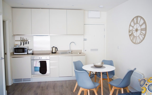 Your Apartment The Clarence - No.2