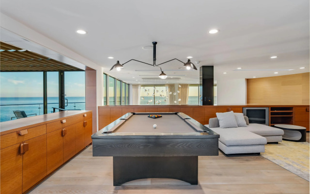 Malibu Glass Estate in Malibu, Malibu