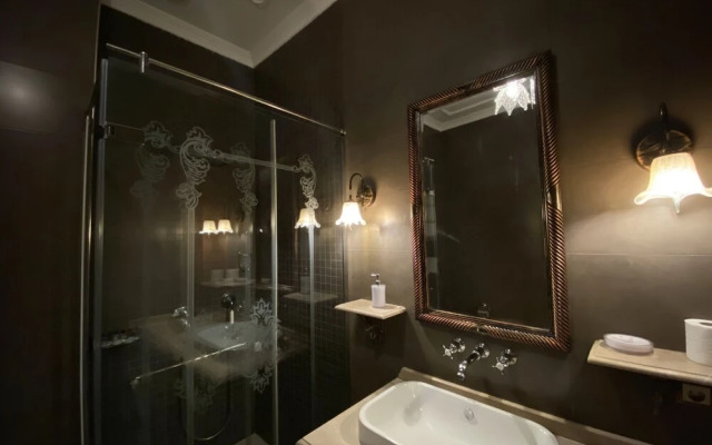 Aslan Residence
