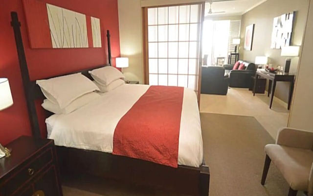 1 BDR/Apt/Foxtel/WiFi/Pool/parking/Spa/Urangan