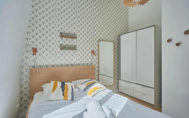 New Apartment Boulogne Facing "les Passages"