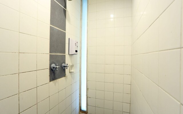 RedDoorz Plus near Kuta Square