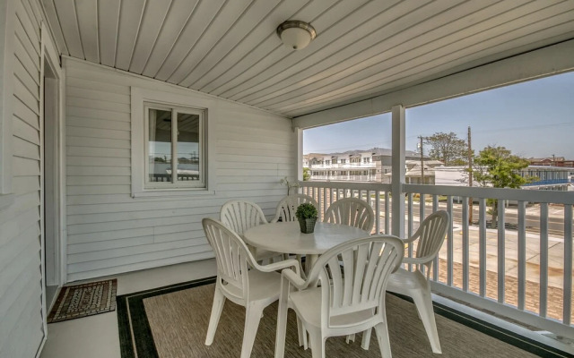 Daytona Inn And Suites