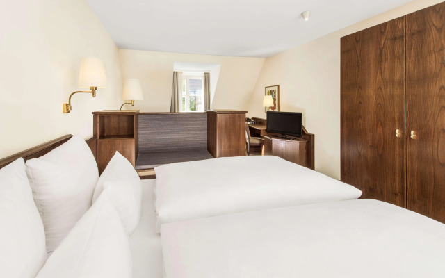 Nh Klösterle Nördlingen