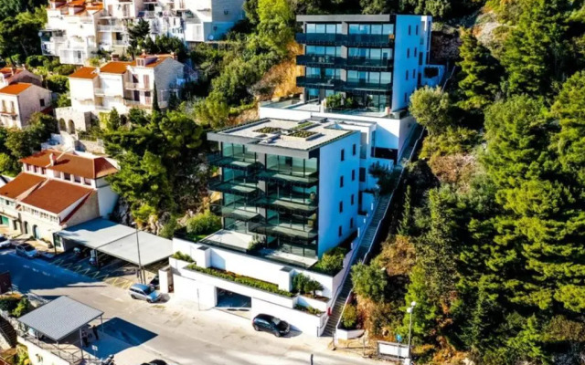 New&Luxury 5* with an Amazing View - Pure Apartment