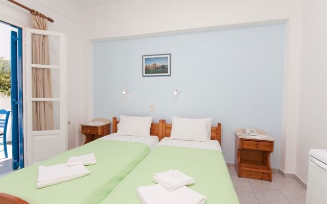Marinos Hotel