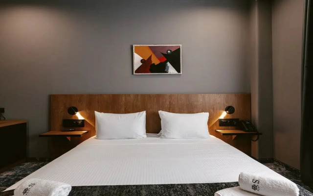 Отель Splendid Tbilisi