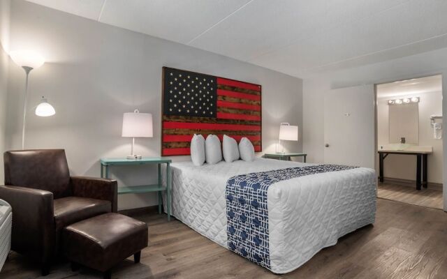 Super 8 by Wyndham Daleville/Fort Novosel