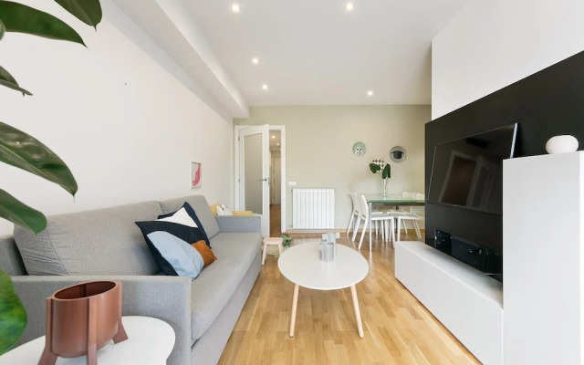 Olala Sardenya Apartment By Olala Homes