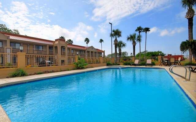 Americas Best Value Inn Kingsville