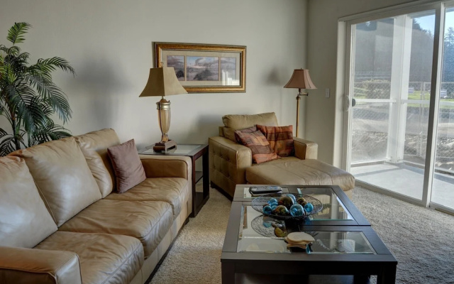 Waters Edge 104 - 1 Br Condo