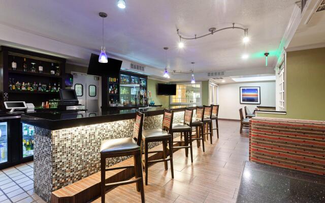 Holiday Inn Hotel & Suites San Mateo-San Francisco SFO by IHG