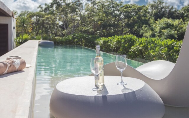 Bajo Cielo 107 By Lockey