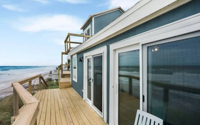 Oceanfront Blissful Sunrises Beach Gear BBQ