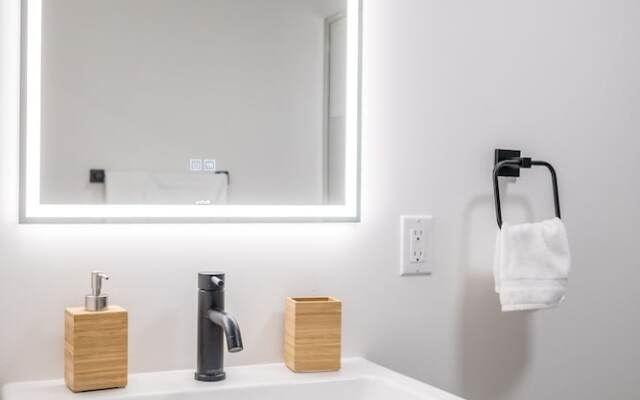 Cozy Fully-Equipped 2 Bedroom Suite
