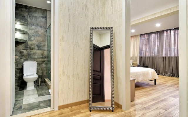 Q&B Hotel